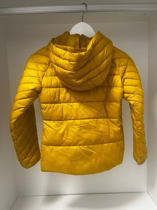 Cazadora acolchada amarilla 140-148