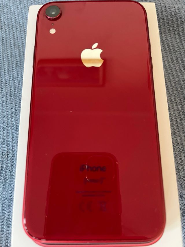 iPhone XR 64GB Rosso
