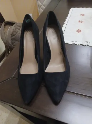 Zapatos de tacón negros Lefties