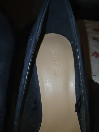 Zapatos de tacón negros Lefties