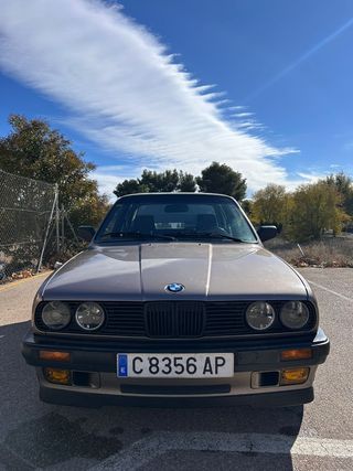BMW E30 318I