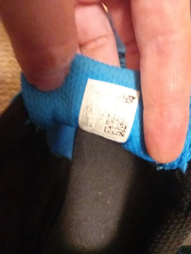 Zapatillas New Balance azul y plata