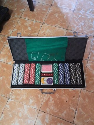 Maletín de póker con fichas y cartas