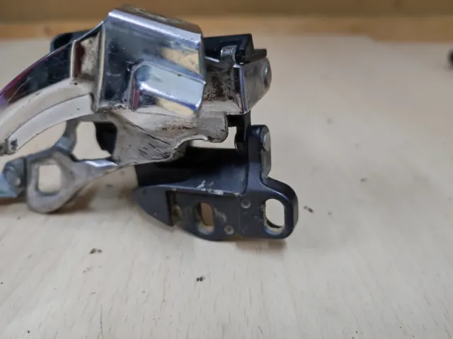 Desviador delantero SLX 3v