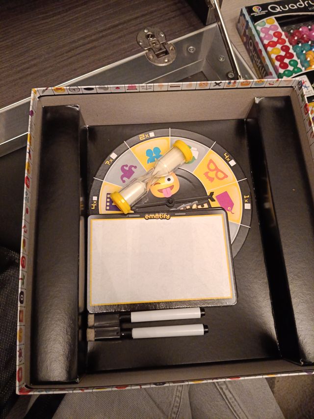 Juego de mesa Emotify Diset