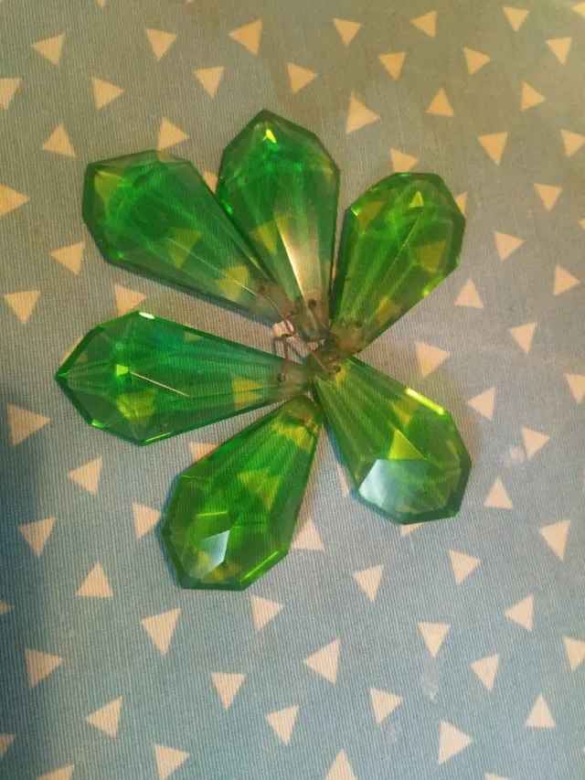 9 Lágrimas de cristal verdes antiguas