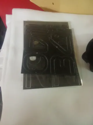 Reloj de pared con patrones y componentes