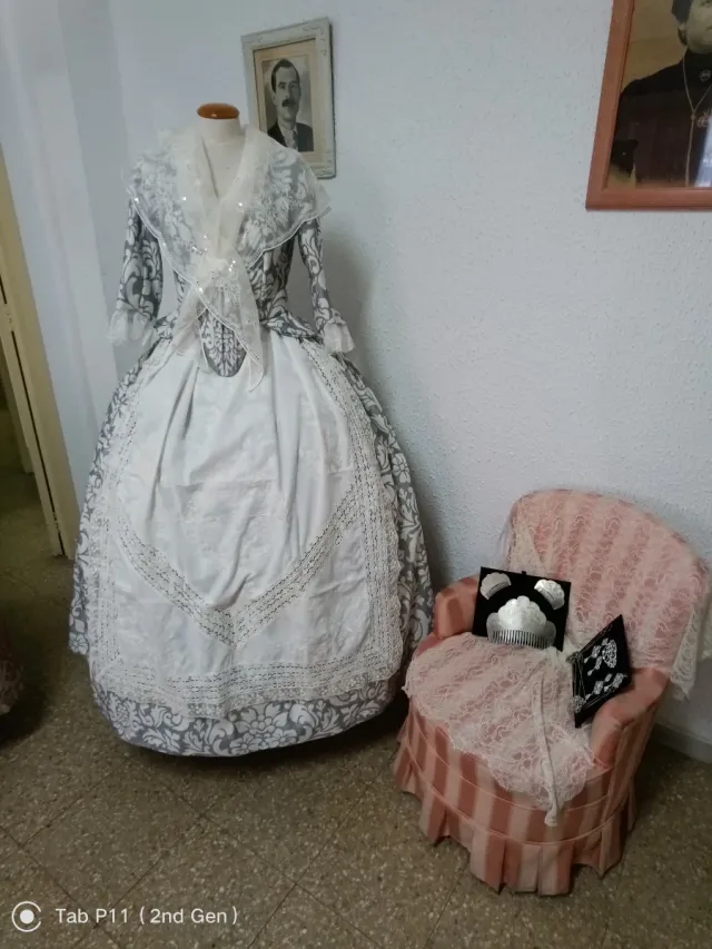 Lote,  Traje Fallera Completo EXTRA-GRANDE