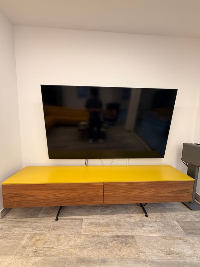 Mesa TV madera mostaza y marrón