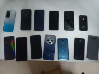 Móviles pantallas rotas.