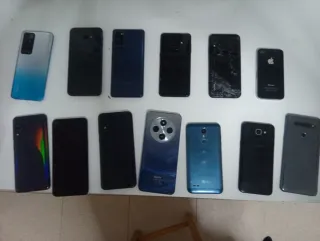 Móviles pantallas rotas.