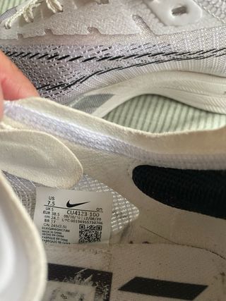Nike Vaporfly Talla 38 Gris/Blanco