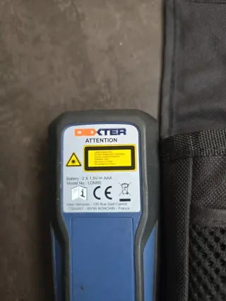 Medidor Láser Dexter con Funda valorado en 70€
