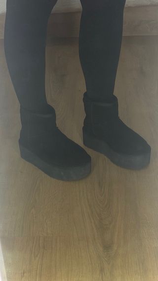 Botas UGG Classic Mini Platform Negras Talla 37
