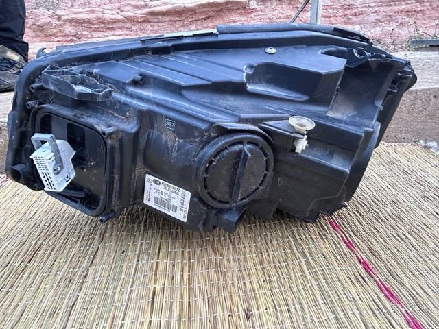 Faro Derecho Mercedes Clase A W176 Xenón