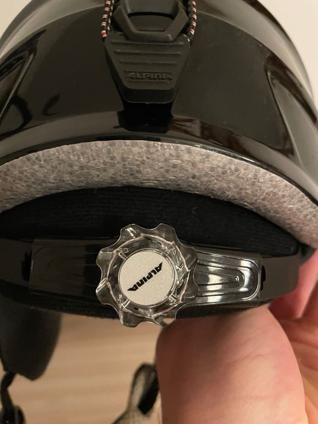 Casco de esquí Alpina negro