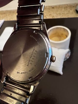 Reloj Seiko Quartz bicolor