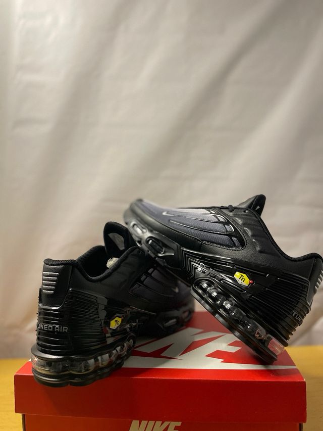 Nike Air Max Plus TN Negro Gris