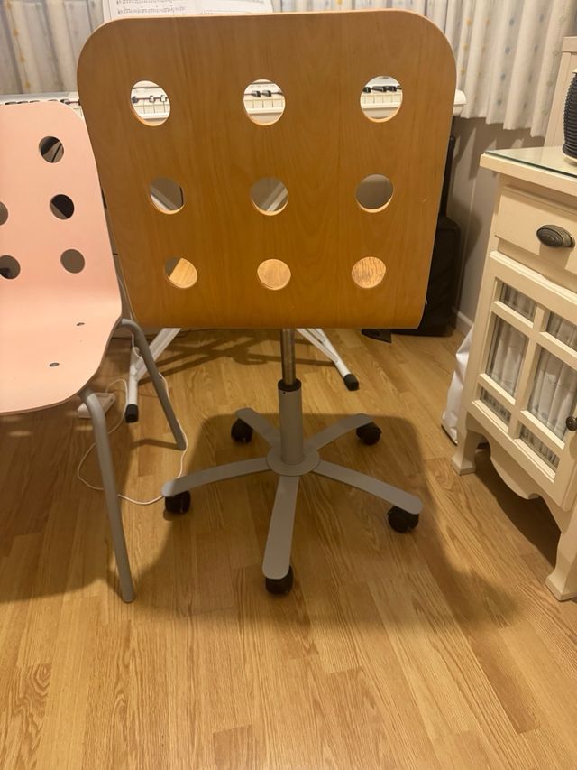 Silla de escritorio u oficina Ikea madera y metal