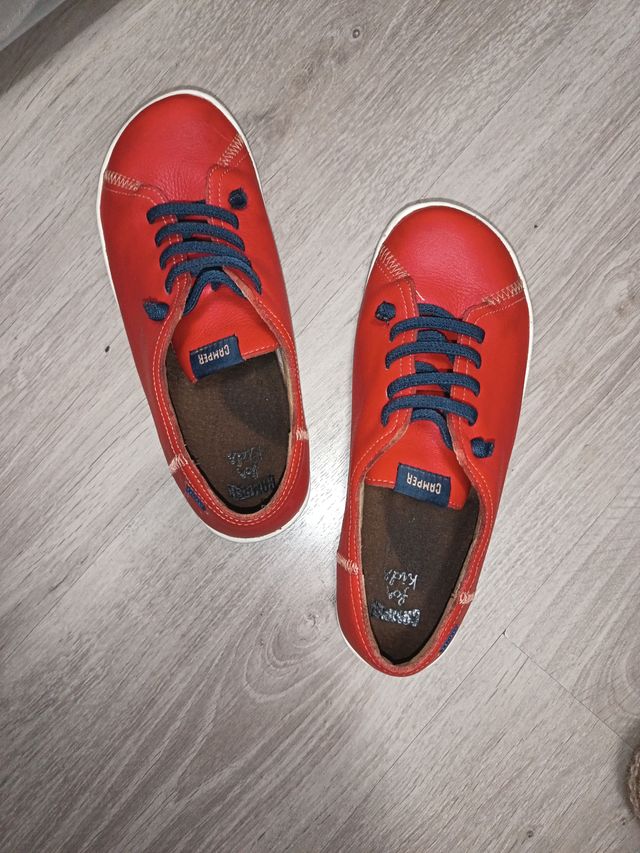 Zapatillas Camper Rojas y Azules