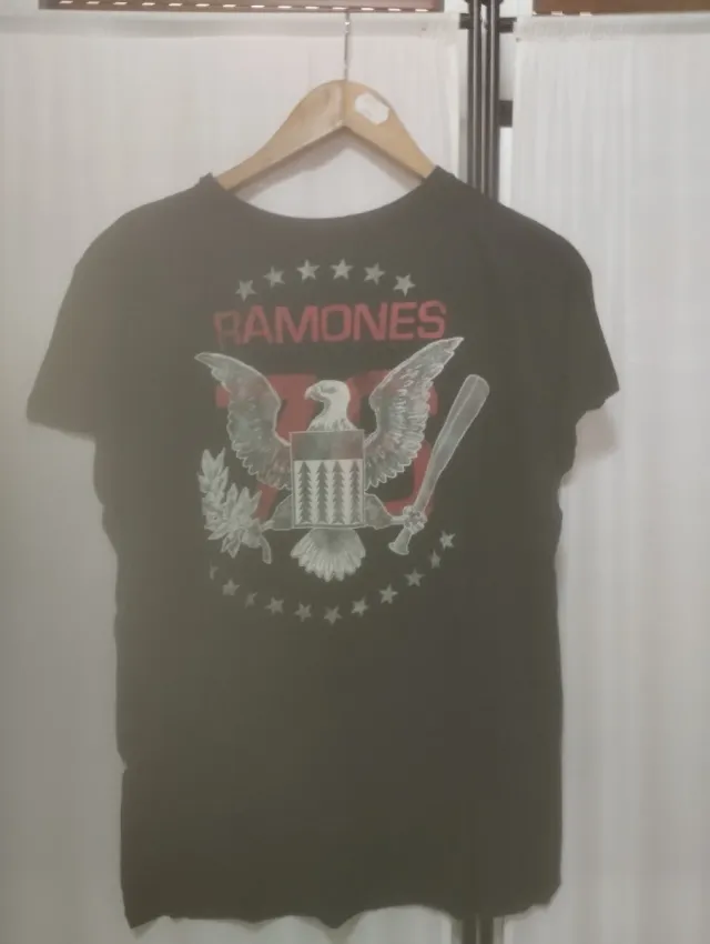 LOTE 7 MAGLIE ROCK 5 TAGLIA L E 2 TAGLIA M