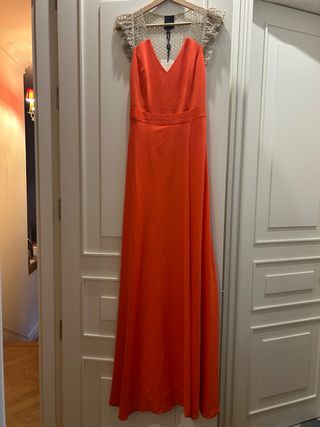 Vestido de fiesta naranja y dorado