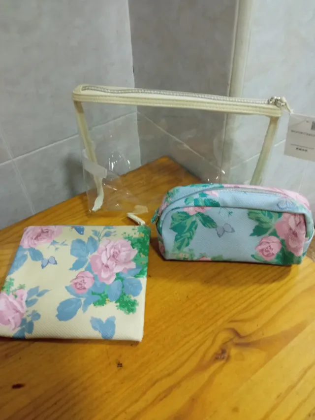 Neceser Women'secret floral nuevo
