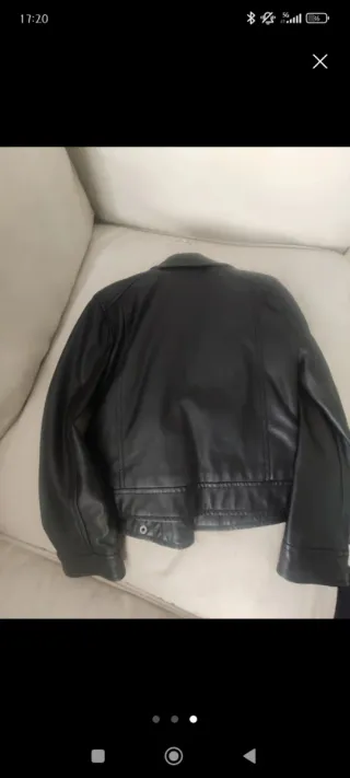 Chupa niña de cuero negra