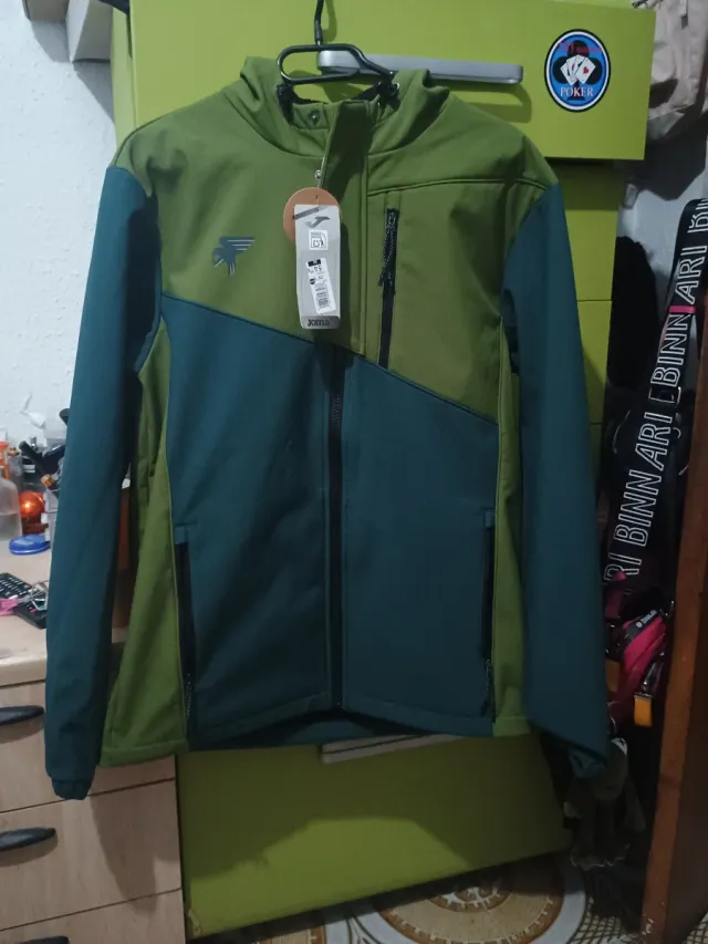 Chaqueta Joma Verde Talla M