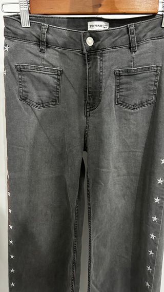 Vaqueros brownie grises con estrellas