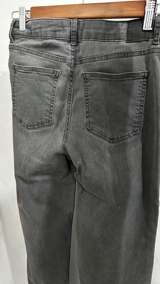 Vaqueros brownie grises con estrellas