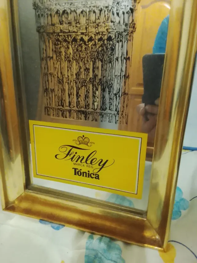 Specchio orologio vintage con cornice dorata Big Ben