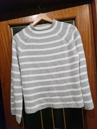 Diferentes Jerseys S/M por 1 euro la unidad