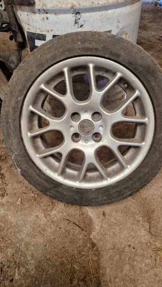 Llanta MG 16 pulgadas