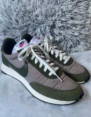 Nike Daybreak Beige y Verde Militar