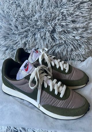 Nike Daybreak Beige y Verde Militar