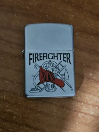 Zippo bombero