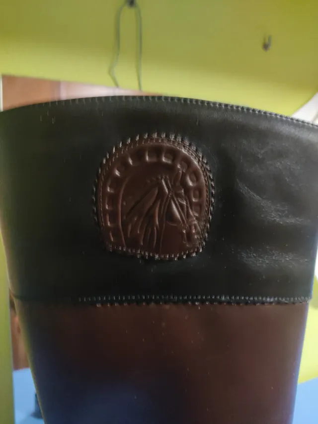 Botas altas de piel, negro caoba