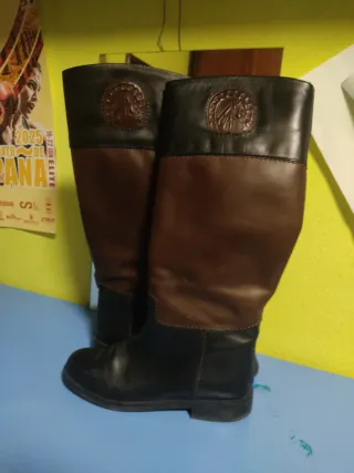 Botas altas de piel, negro caoba
