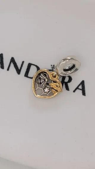 Charm Corazón Abejas y Panal