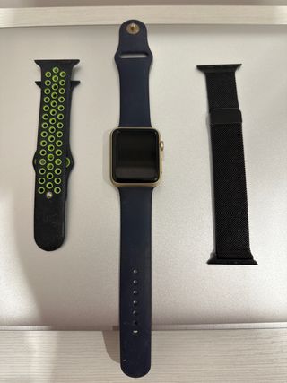 Apple Watch 42mm serie 1 Dorado con 2 Correas
