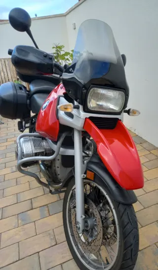 BMW R850GS Roja