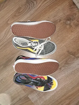 Zapatillas Vans Grises y Multicolor