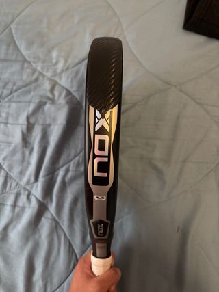 Pala NOX AT10 Luxury Genius Arena Agustín Tapia