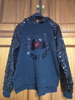 Sudadera Keep&Trendy negra lentejuelas manga larga