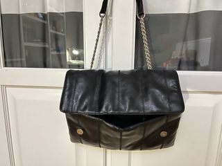 Bolso de mano negro ZARA