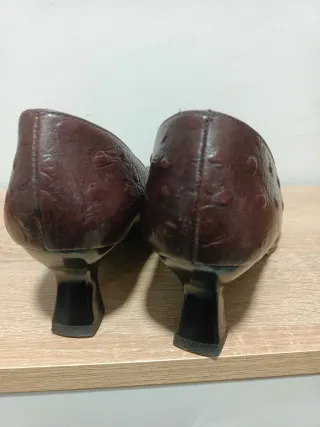 Zapatos de tacón marrones