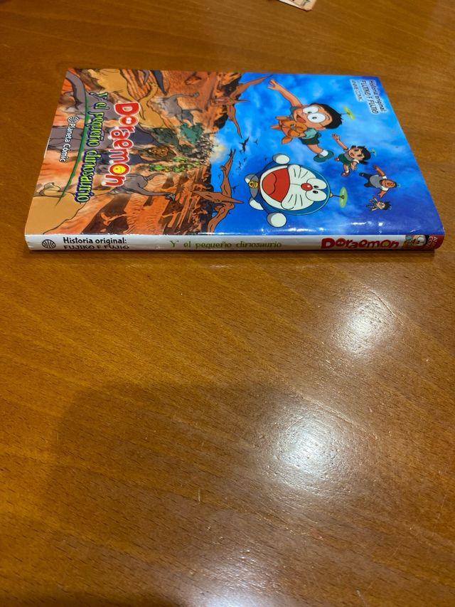 Doraemon y el pequeño dinosaurio