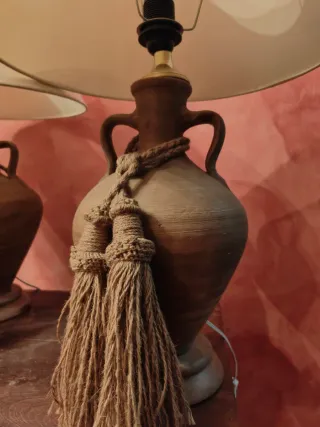 Lámparas rústicas de cántaros de barro