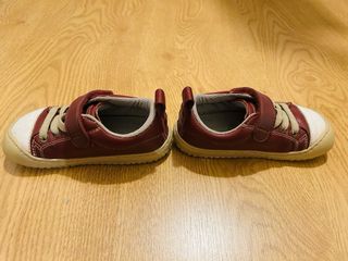 Zapato Feroz Paterna Rocker, talla 24, usado